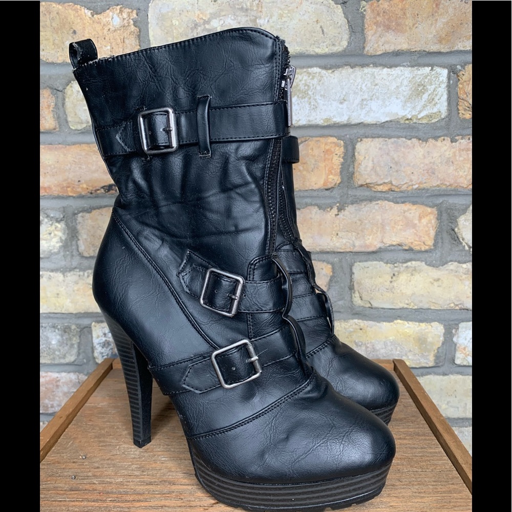 Just Fab ‘Gemma’ Heeled Boots